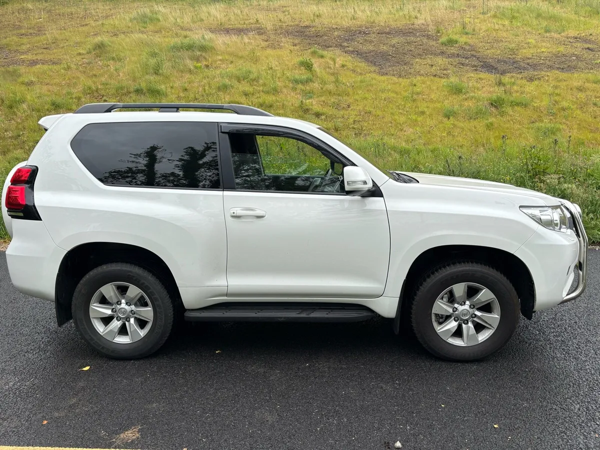 Toyota Landcruiser - Image 4