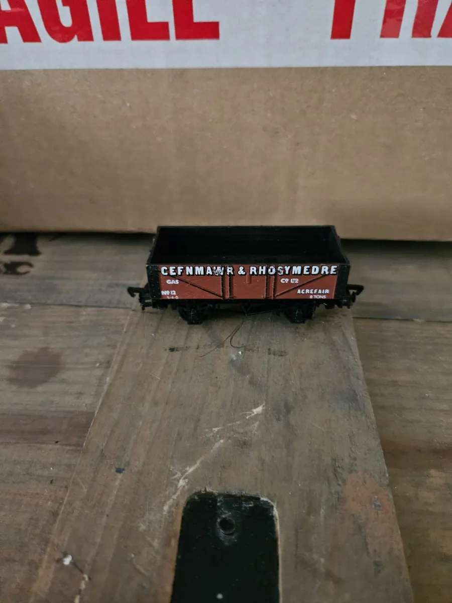 Hornby Lima Triang OO Gauge Wagon - Image 2