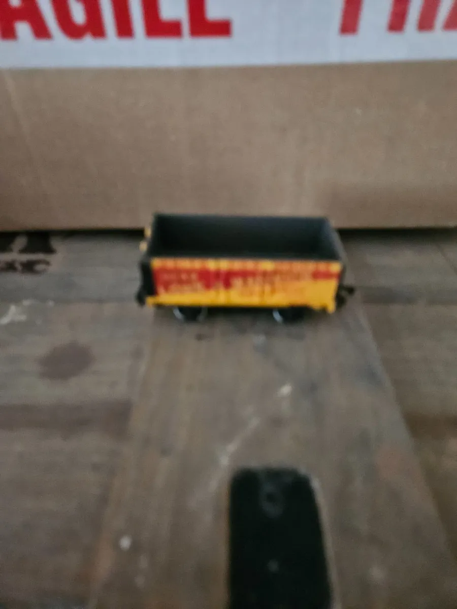 Hornby Lima Triang OO Gauge Wagon - Image 2