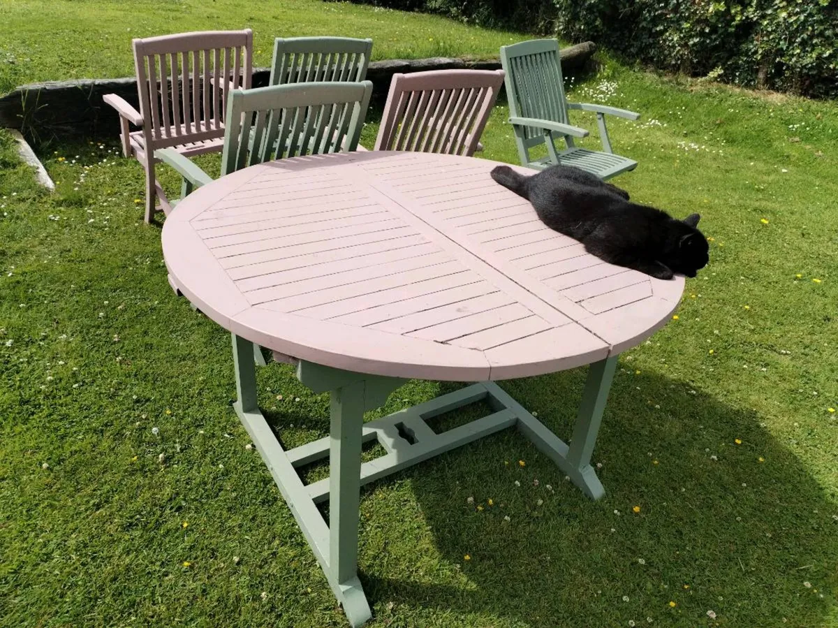 Garden furniture - Image 1