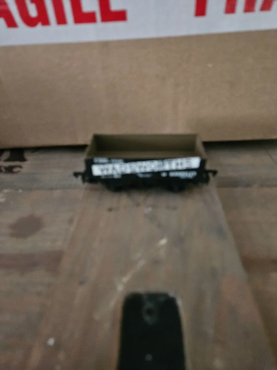 Hornby Lima Triang OO Gauge Wagon - Image 2