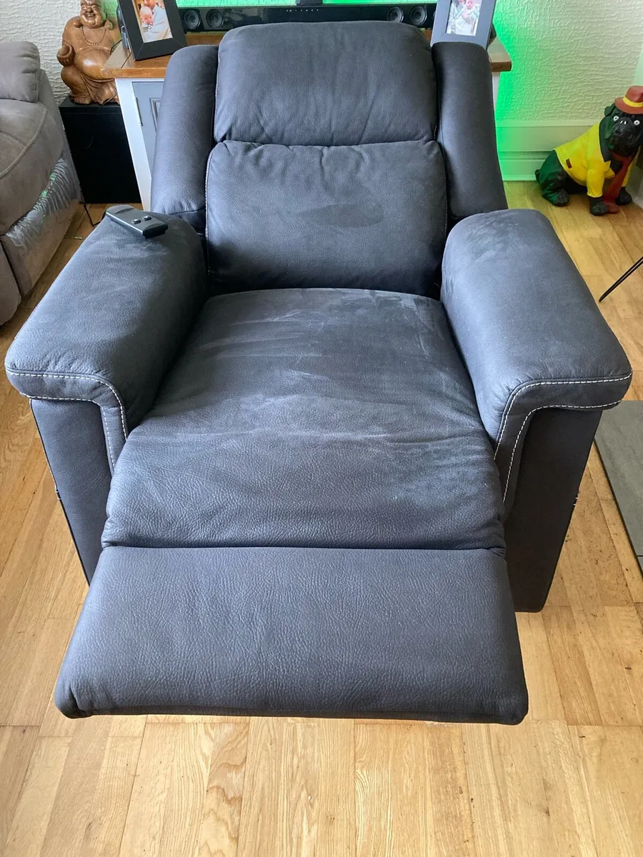 Rise/recliner chair - Image 3