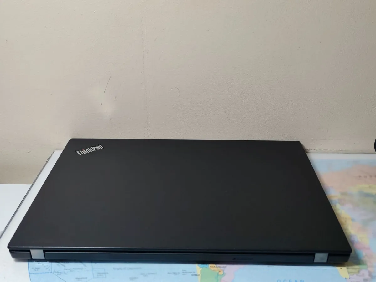 Lenovo ThinkPad T495s AMD Ryzen 7 pro | 16GB RAM | - Image 4