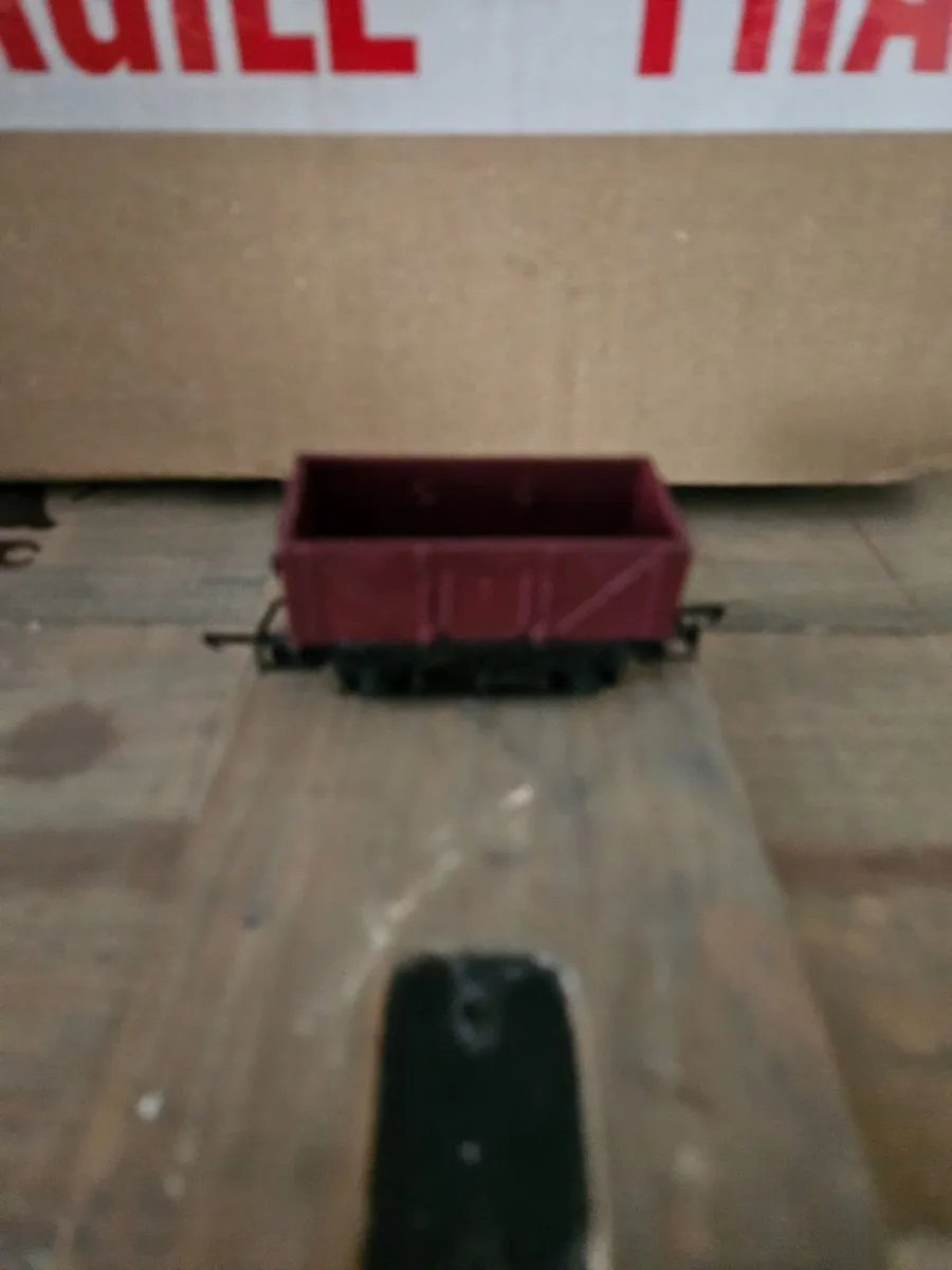 Hornby Lima Triang OO Gauge Wagon - Image 2