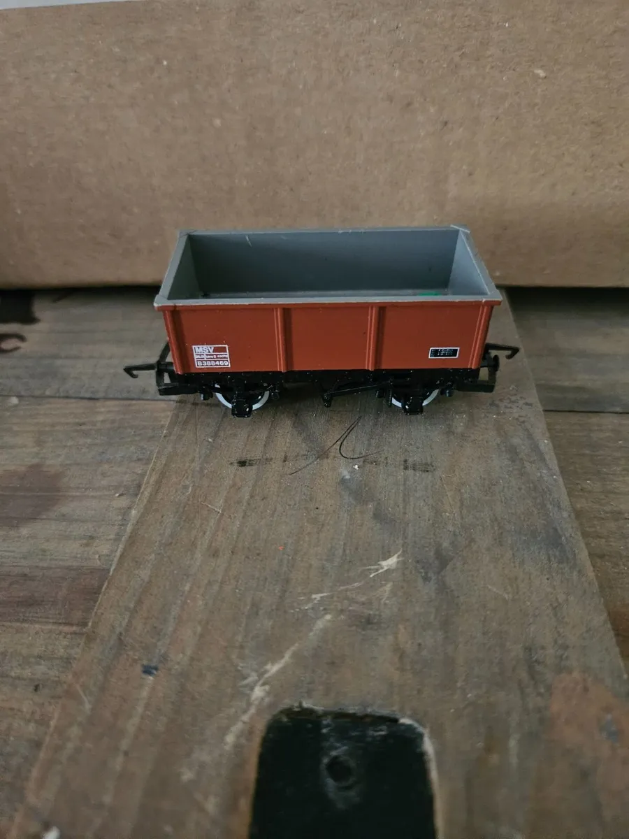 Hornby Lima Triang OO Gauge Wagon - Image 2