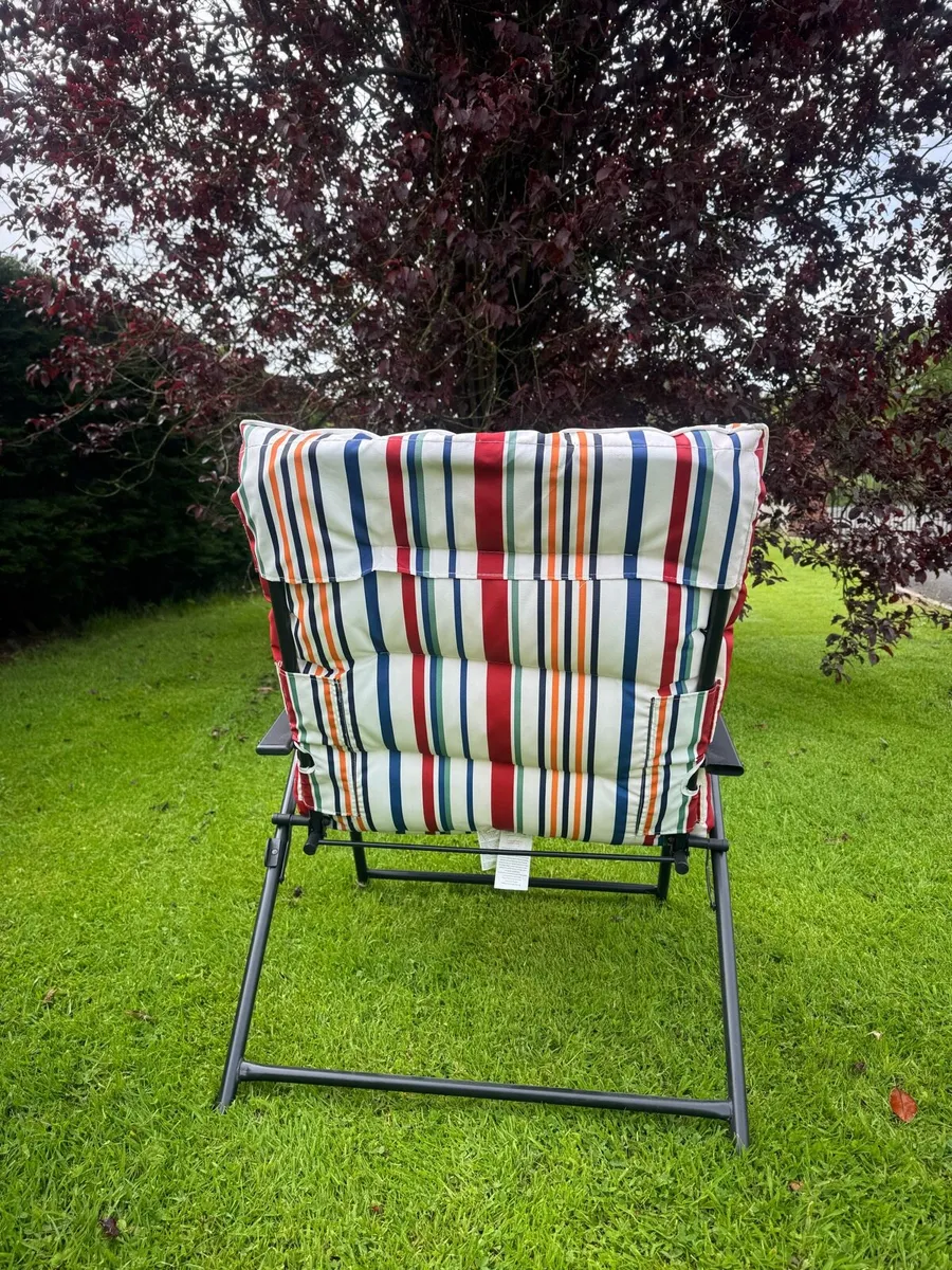 Sun Chairs - Image 3