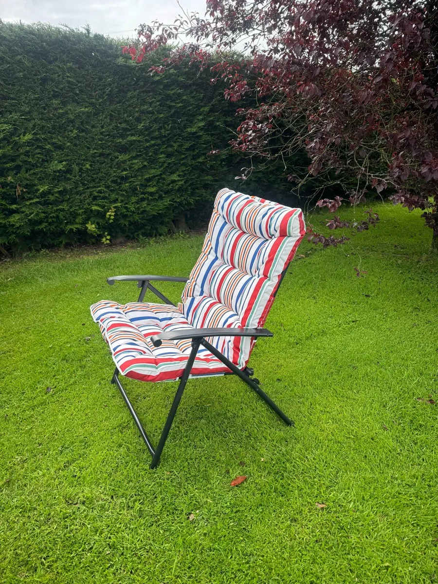 Sun Chairs - Image 4