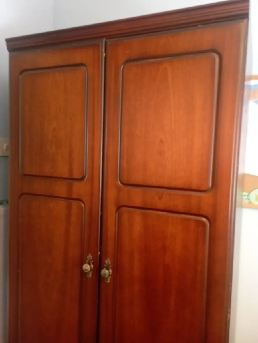 Wardrobe - Image 2