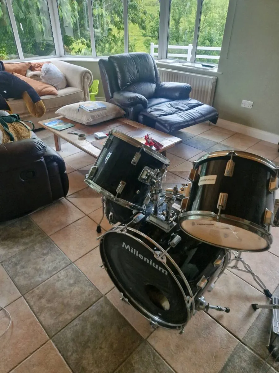 Drum kit - Image 2