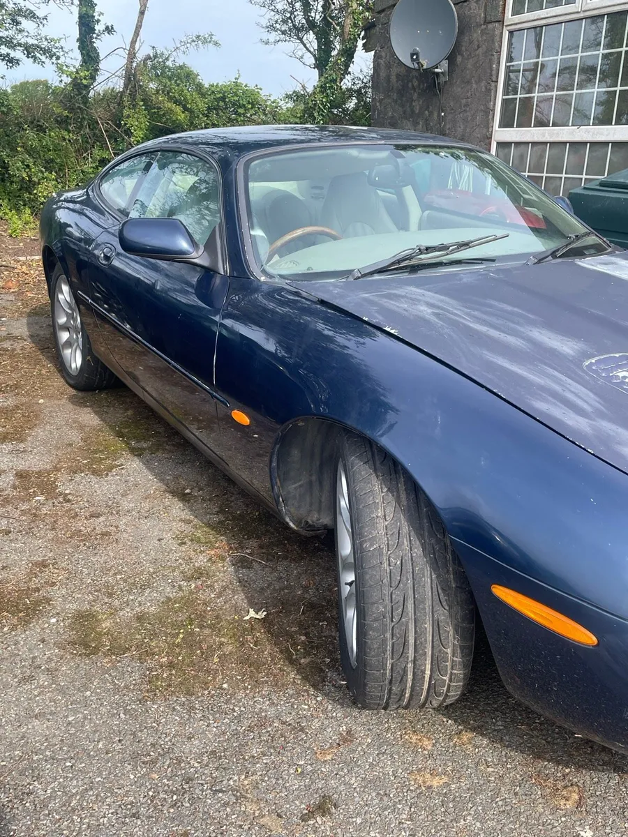 Xkr Jaguar 1998 - Image 2