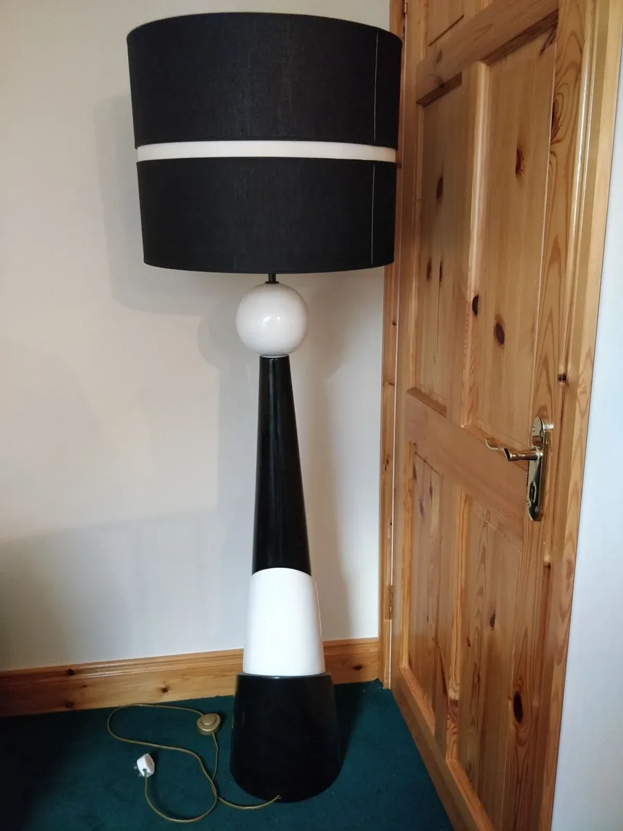 Tall Floor lamp - Image 3