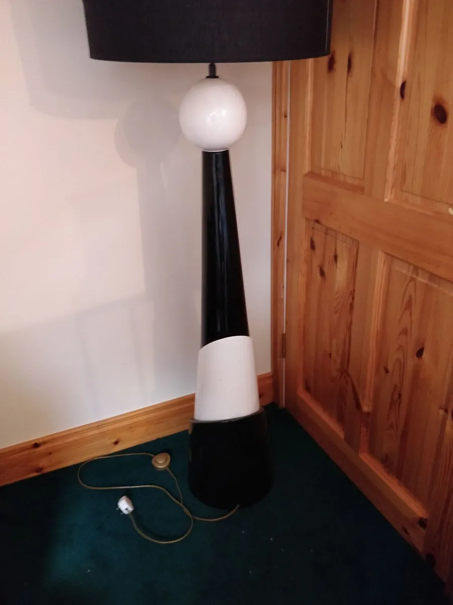 Tall Floor lamp - Image 2
