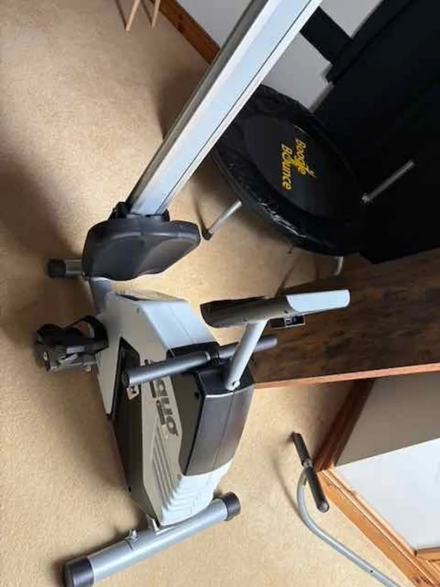 BH Fitness Aquo Dual rowing machine - Image 1
