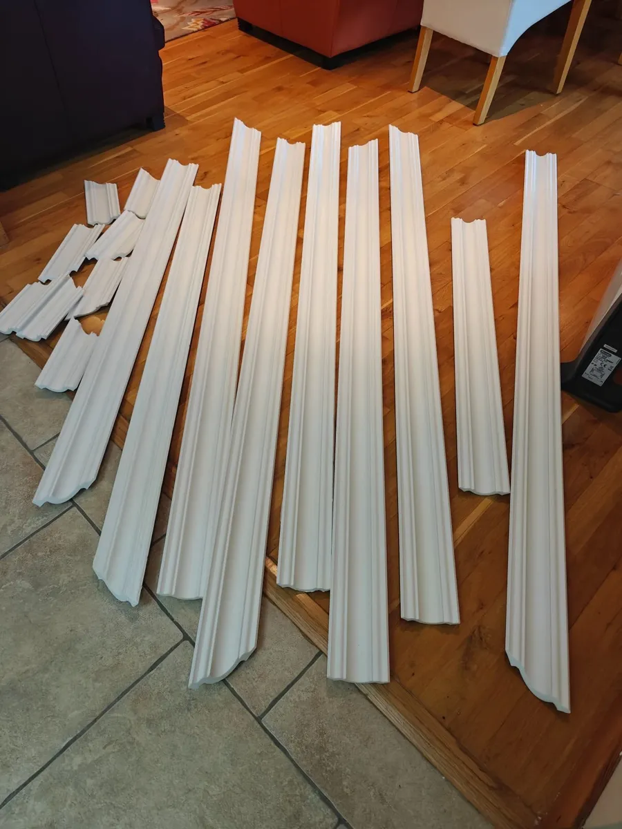 Polystyrene coving ( Includes pot of adhesive)