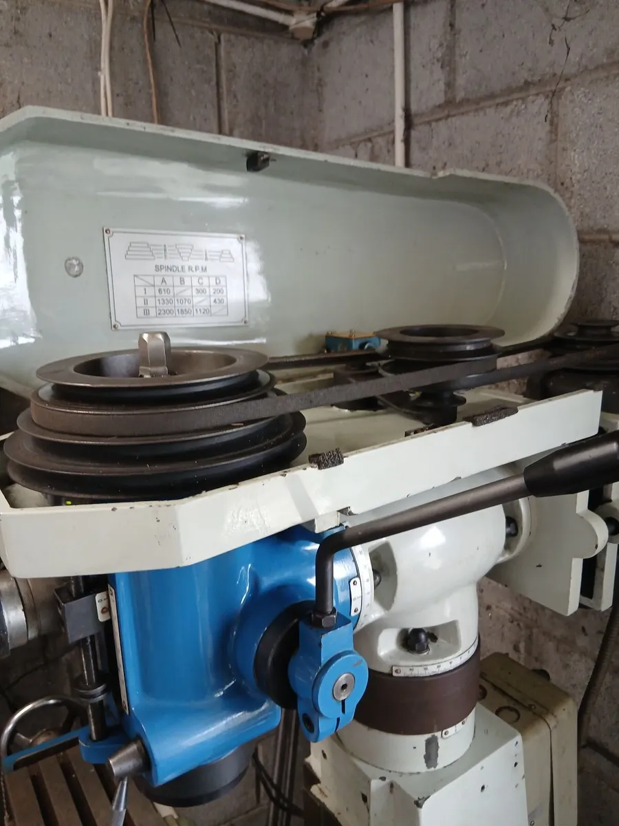 Chester 626 Milling Machine - Image 2