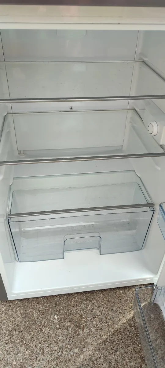 Under counter fridge - Image 3