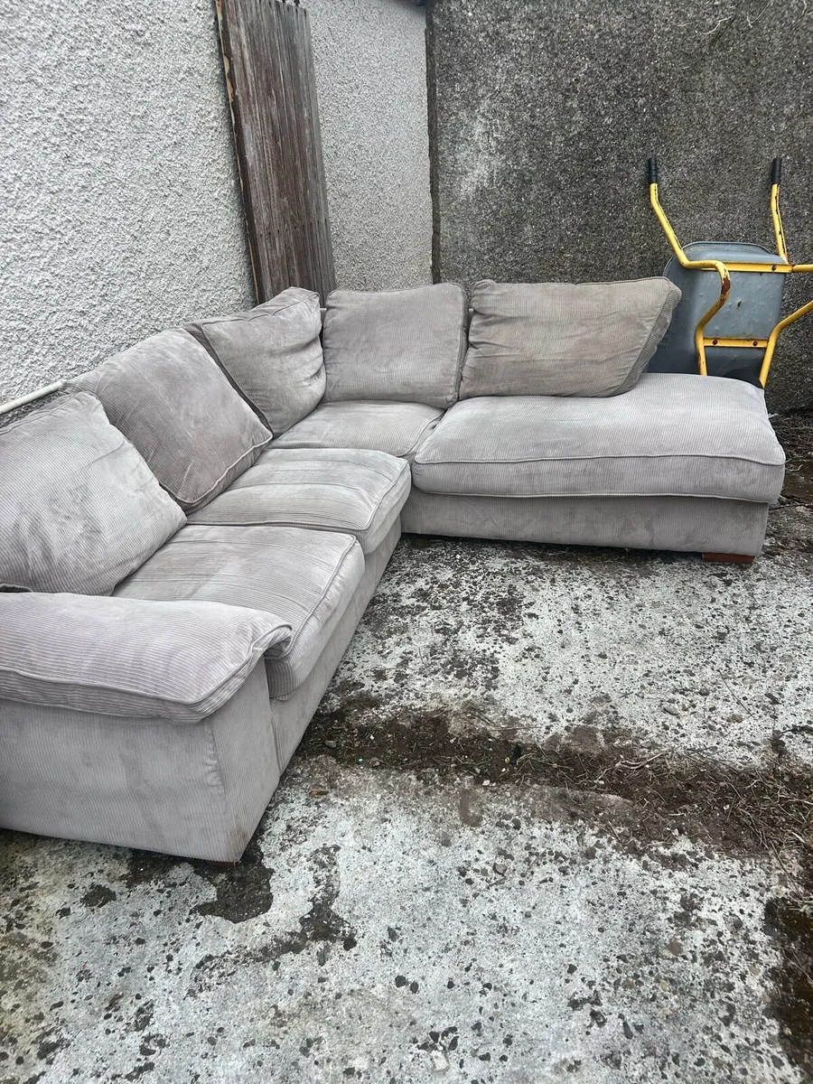 Corner Couch - Image 2
