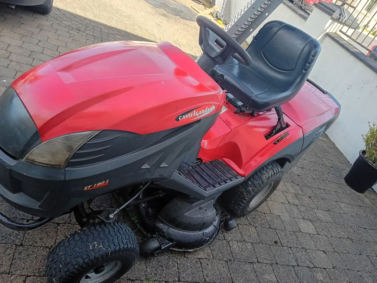 Castlegarden ride on lawnmower - Image 2