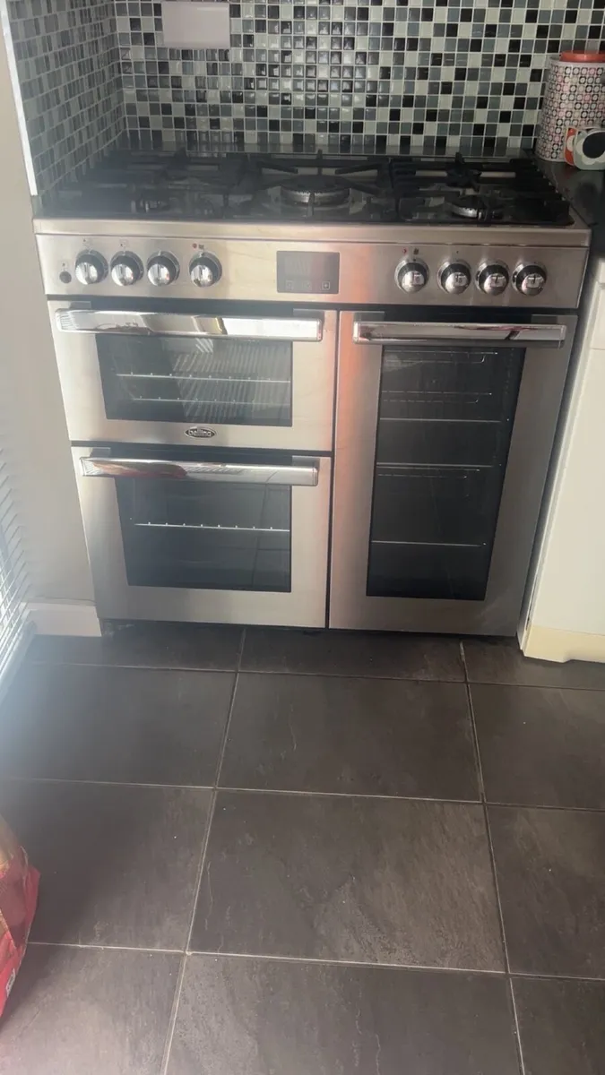 Belling Dual fuel cooker ,curved glass extractor - Image 2