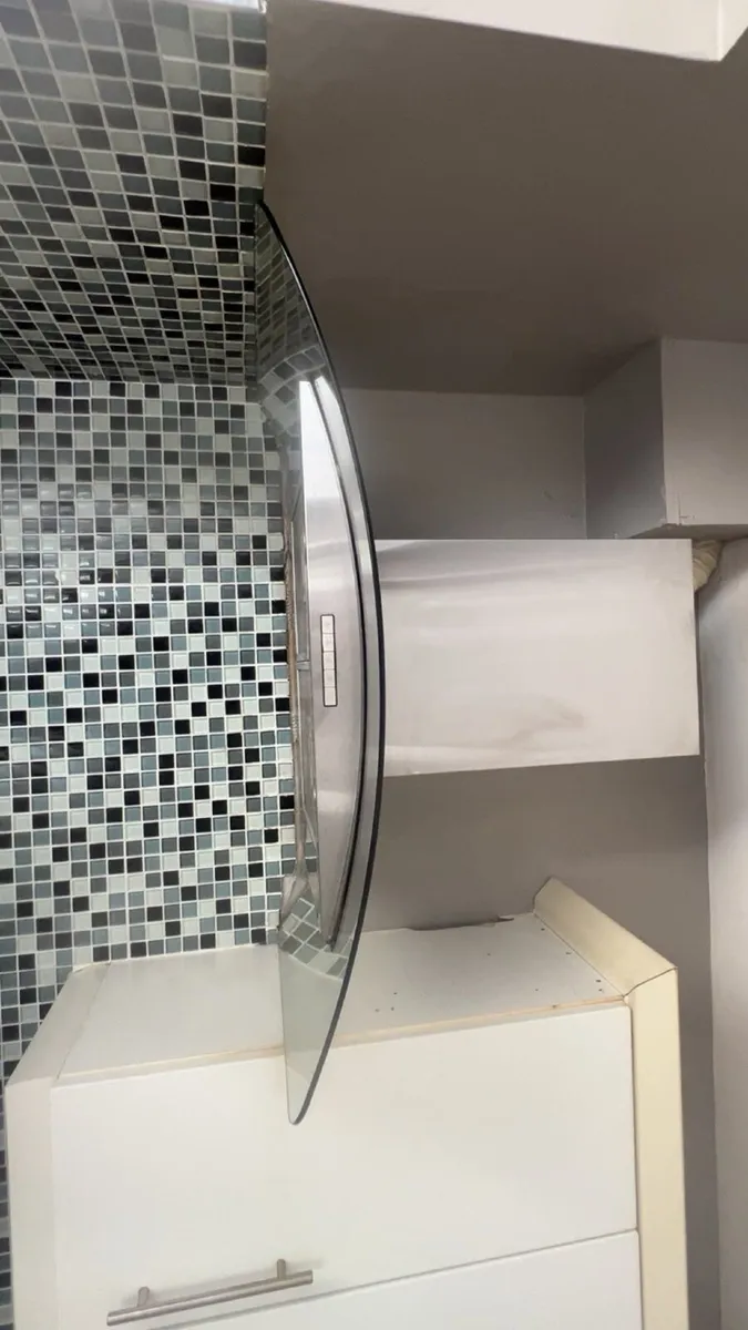 Belling Dual fuel cooker ,curved glass extractor - Image 4