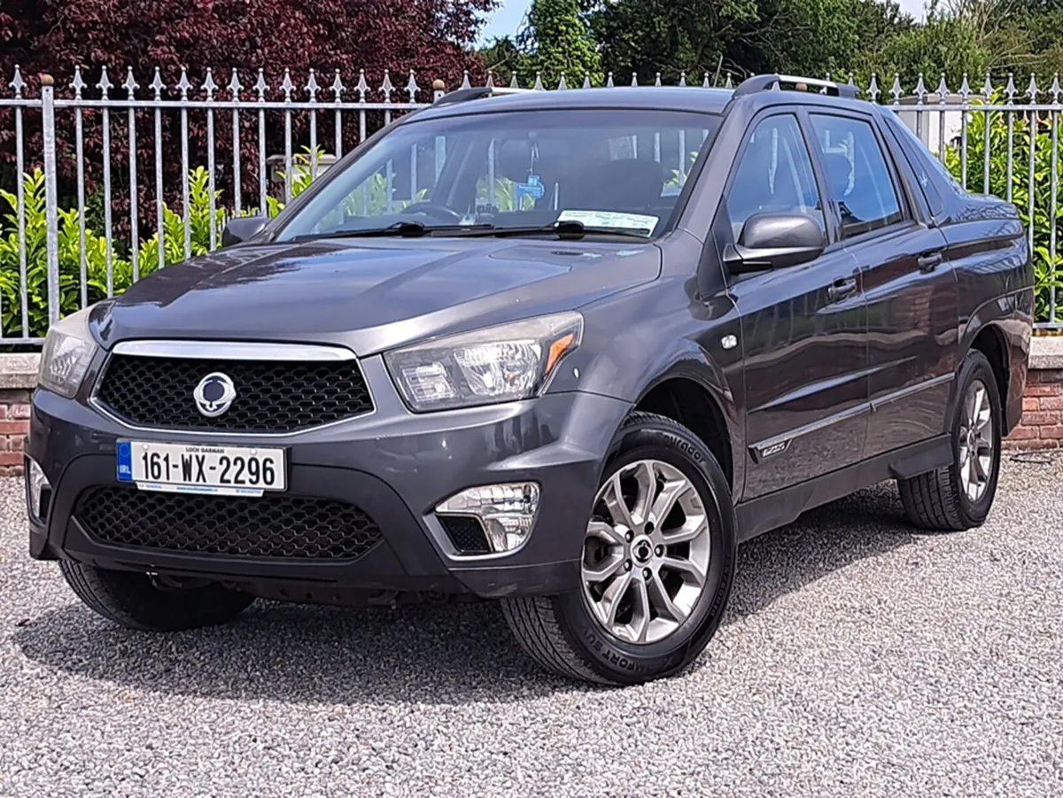 SsangYong Korando 4 Wheel Drive Crewcab Sport  Pic - Image 2