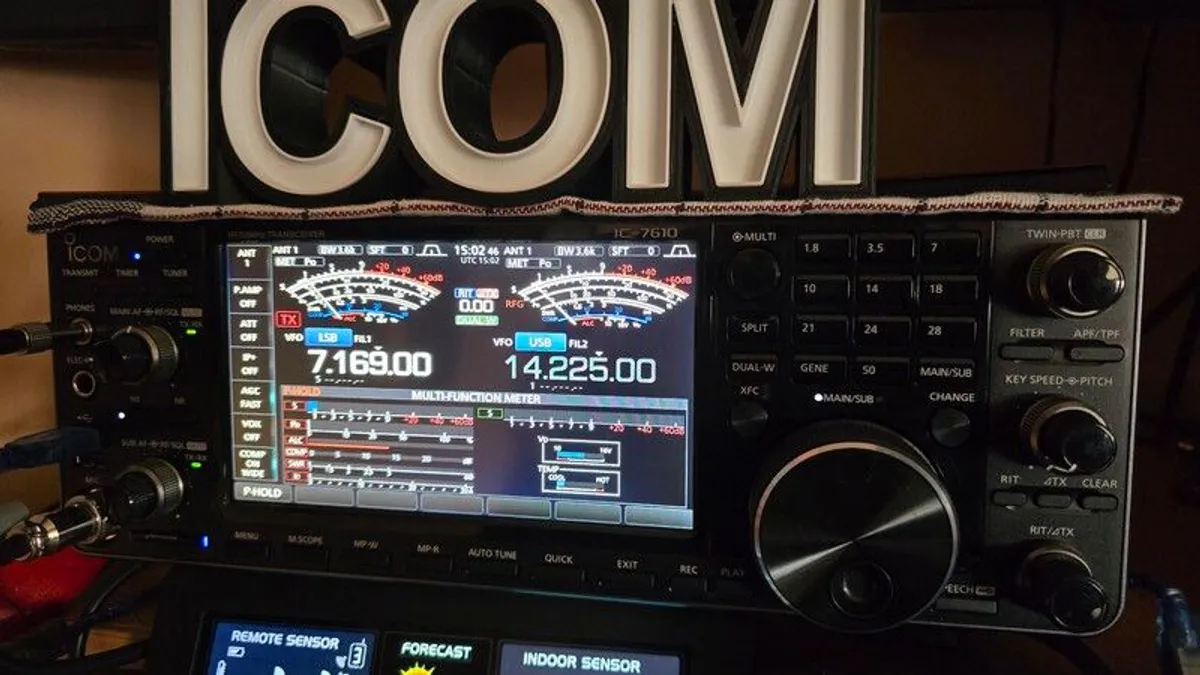 Icom 7610 - Image 2