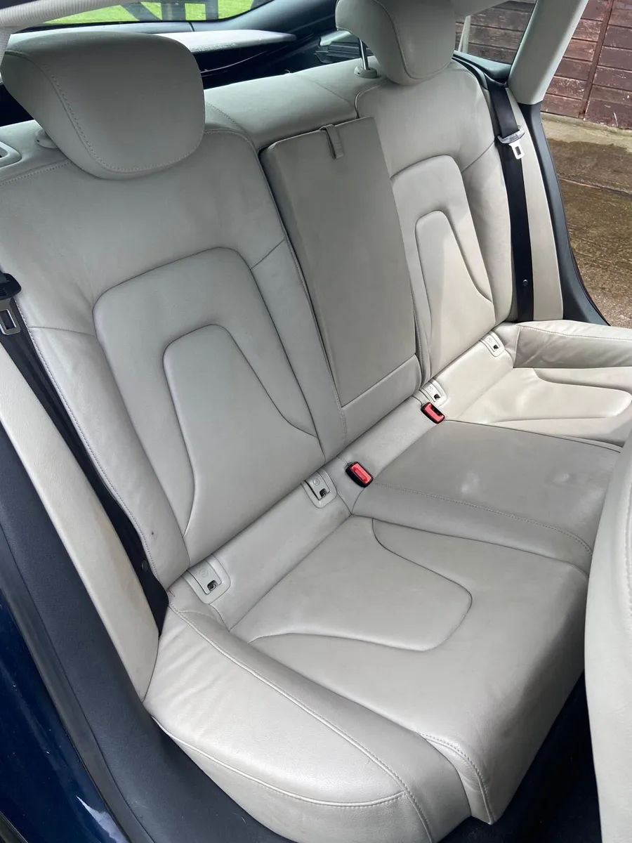 Breaking Audi a5 2010 - Image 4