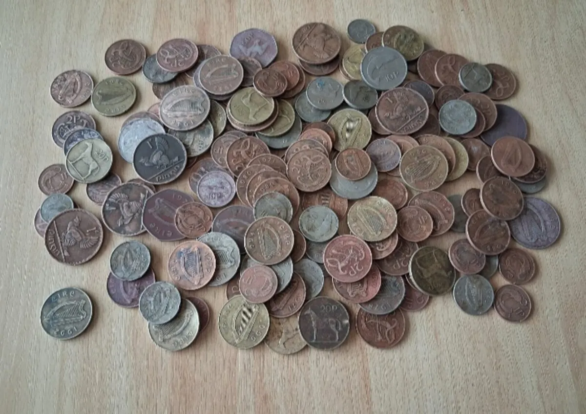 JOB LOT OF OLD IRISH CIONS