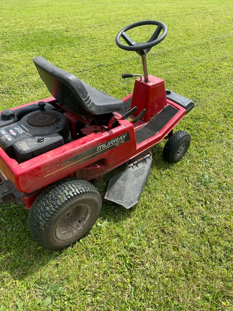 Ride on lawnmower - Image 2