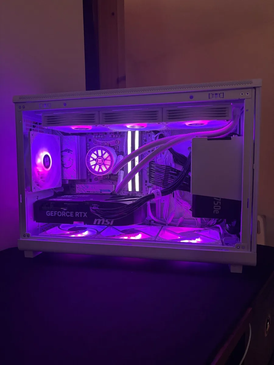 Gaming PC - Ryzen 7 9800X3D, RTX 5070, 32GB DDR5 - Image 3
