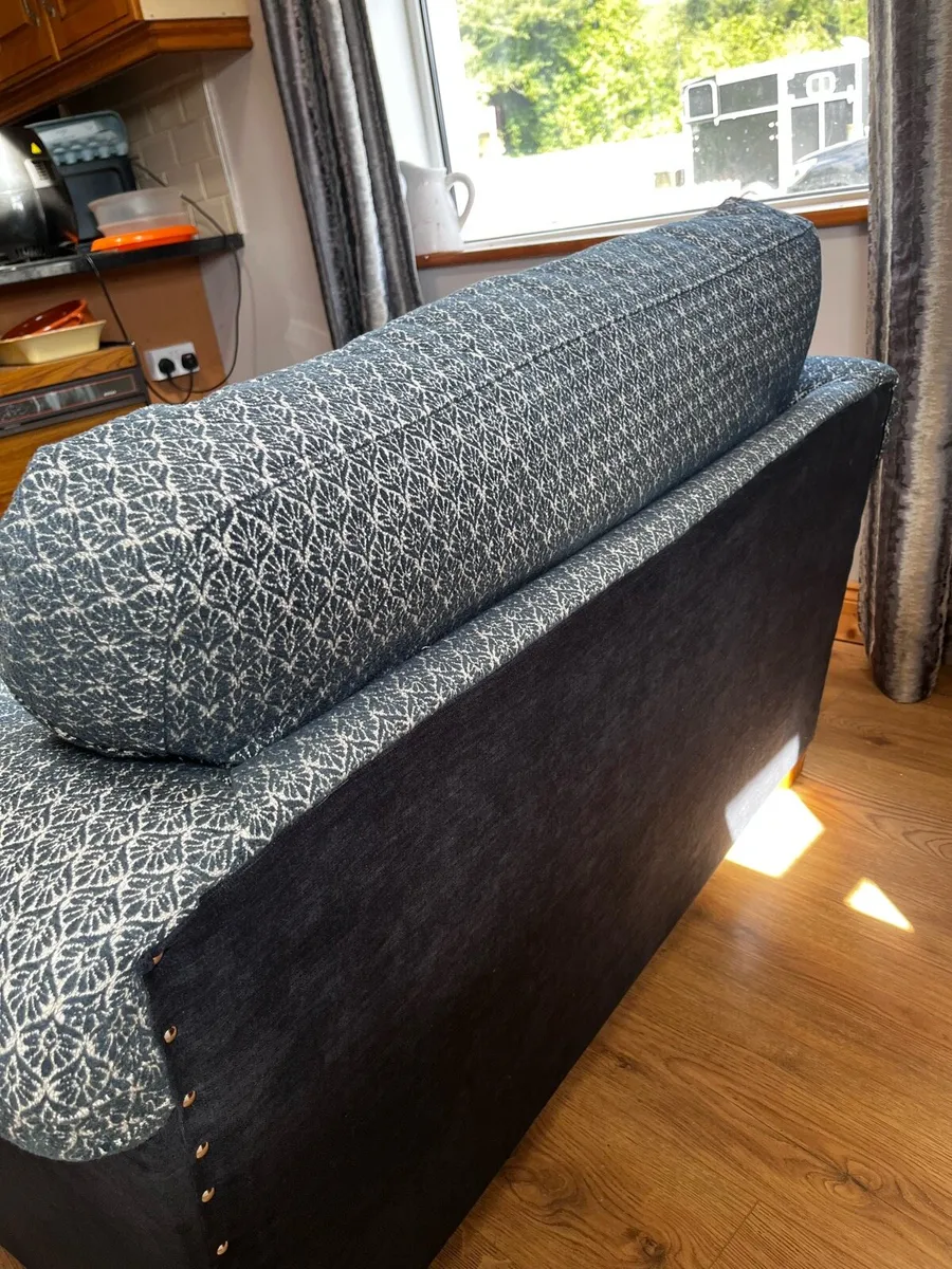 large cuddle armchair - Image 3