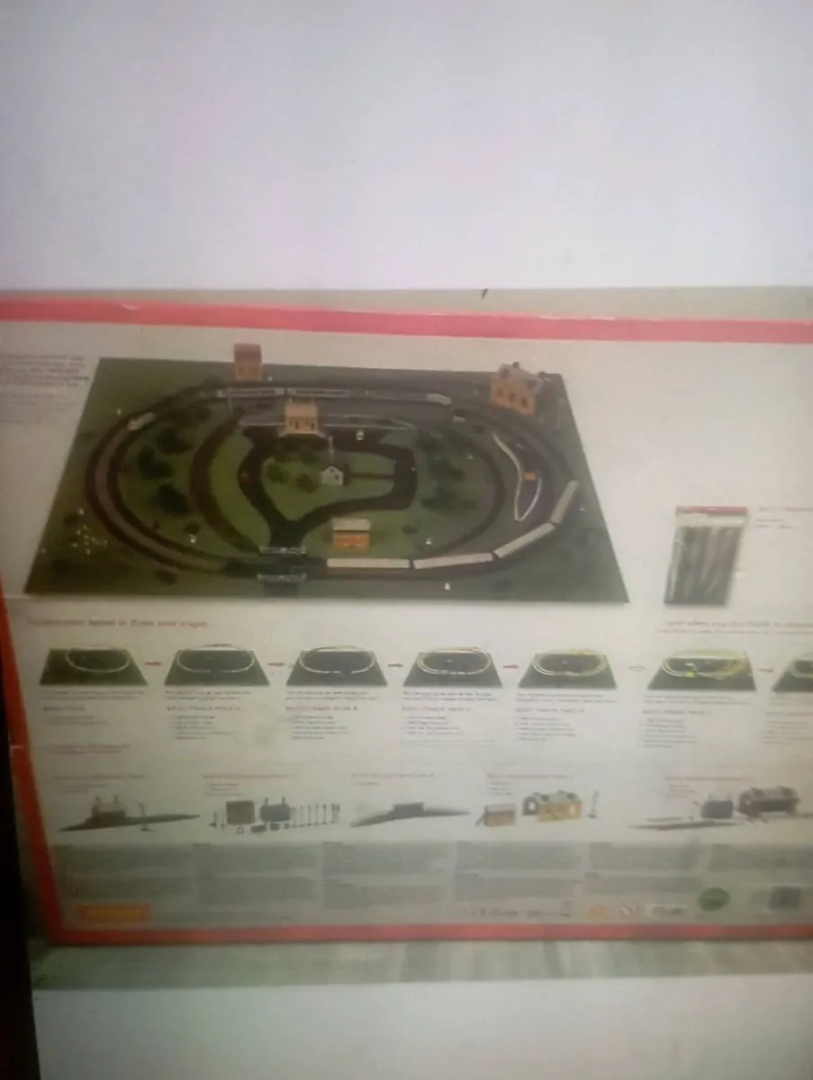 HORBHY OO GAUGE CALEDONIAN BELLE COMPLETE  TRAIN - Image 3