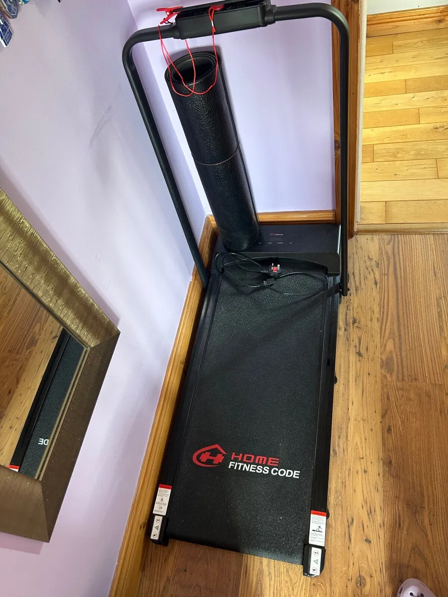 Home fitness code treadmill (max 10km hour) + mat - Image 1