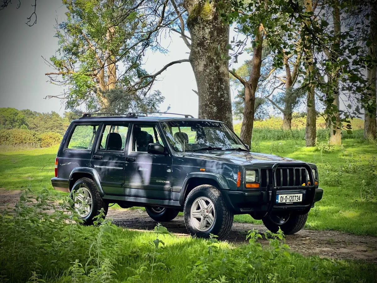 Jeep Cherokee XJ 60th Anniversary NCT - Image 4
