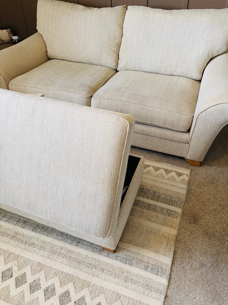 Cream suite of furniture - Image 2