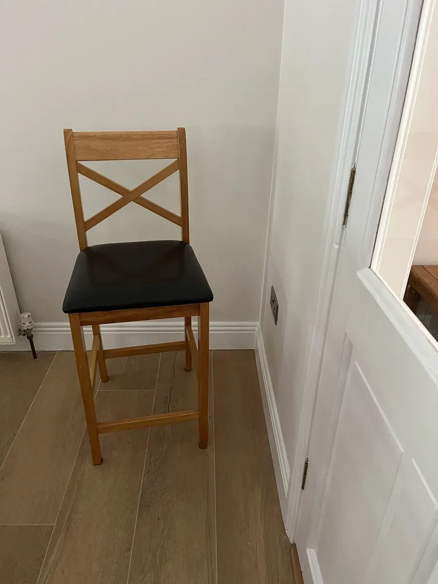 3 brown leather and wood kitchen stools - Image 2