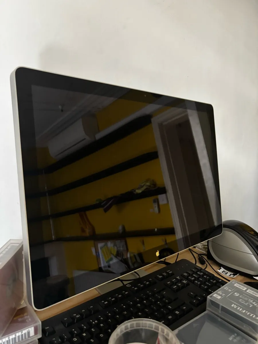 Apple 27 inch LED Cinema Displays (2 Available) - Image 2