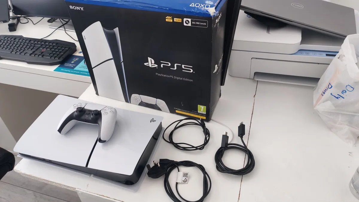 PlayStation 5 Slim Digital 1TB - Image 1
