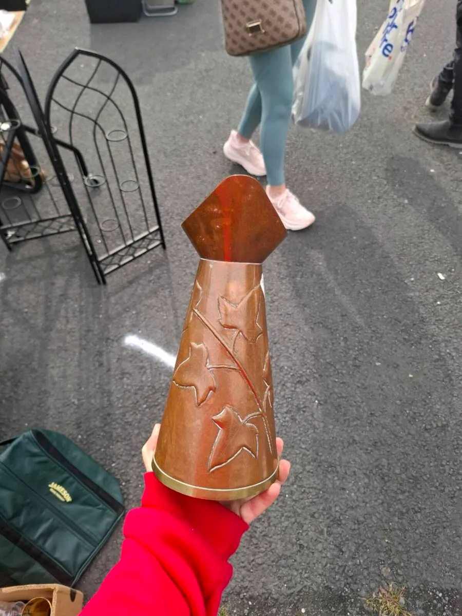 Copper ivy pitcher - Image 2