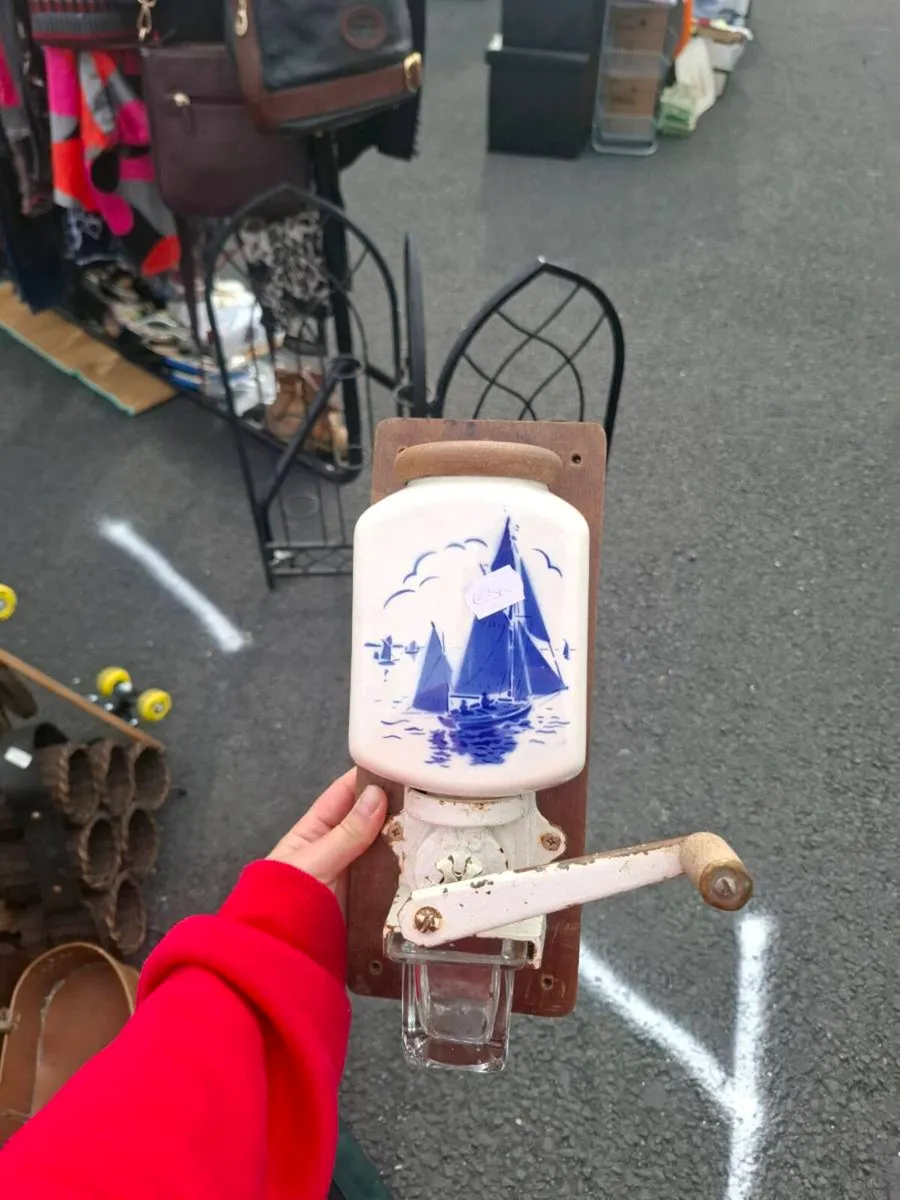 Wall coffee grinder postage possible