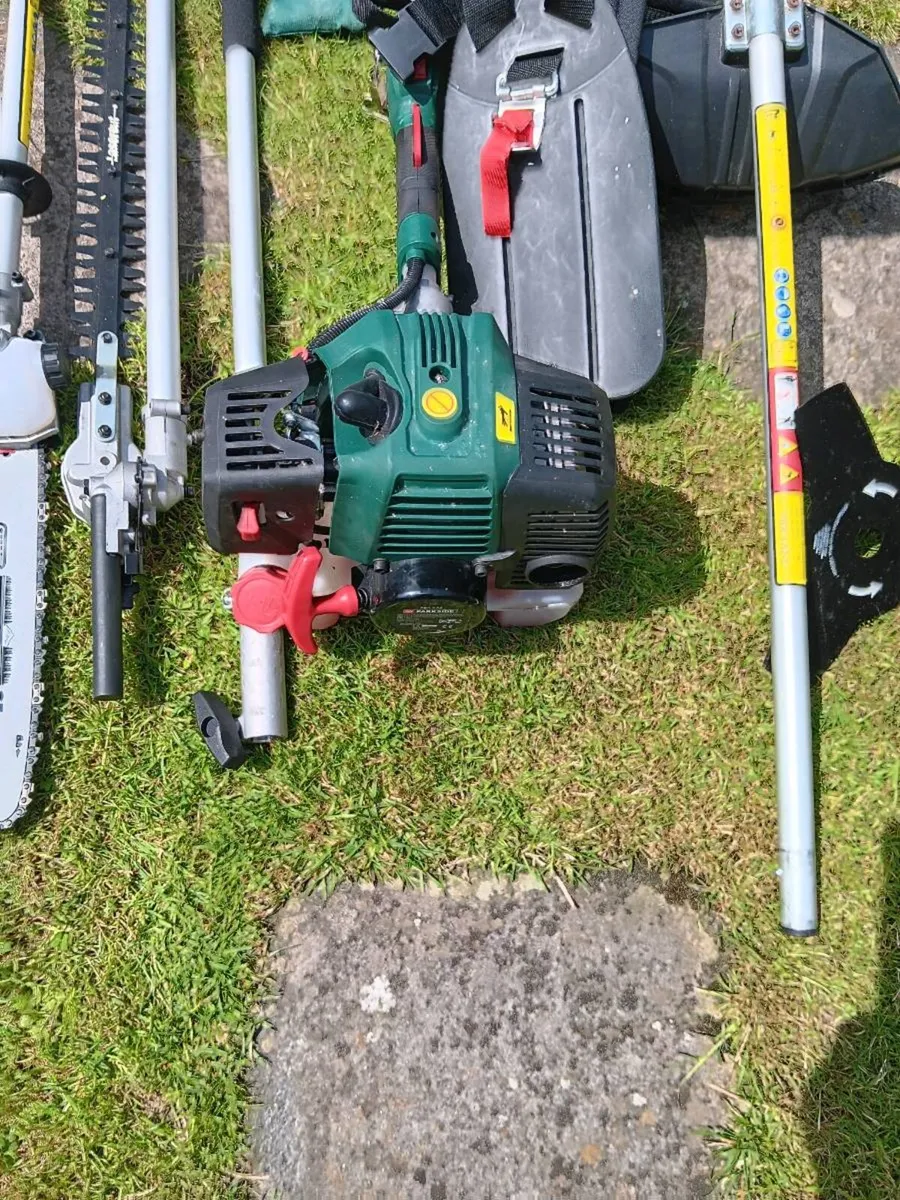 Petrol strimmer - Image 2