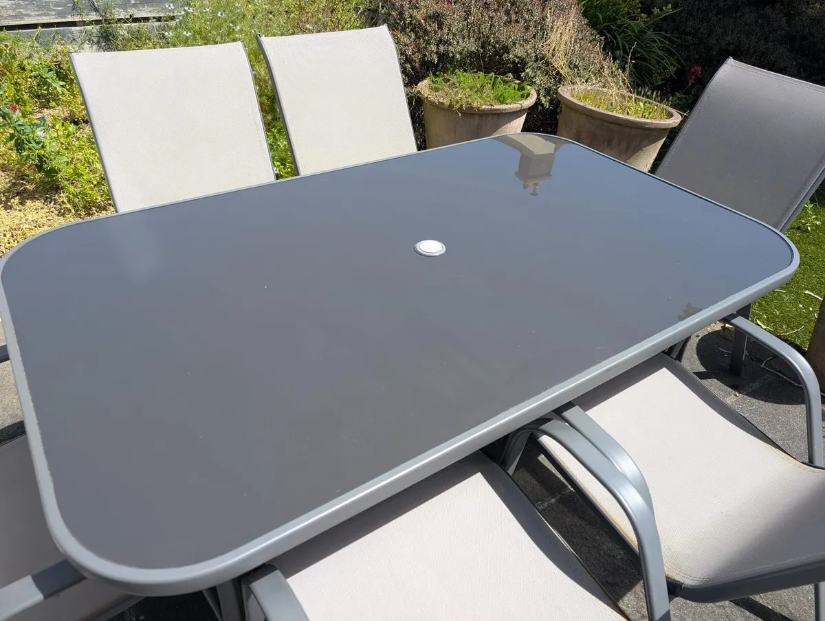 Garden Table & 6 Chairs - Image 2