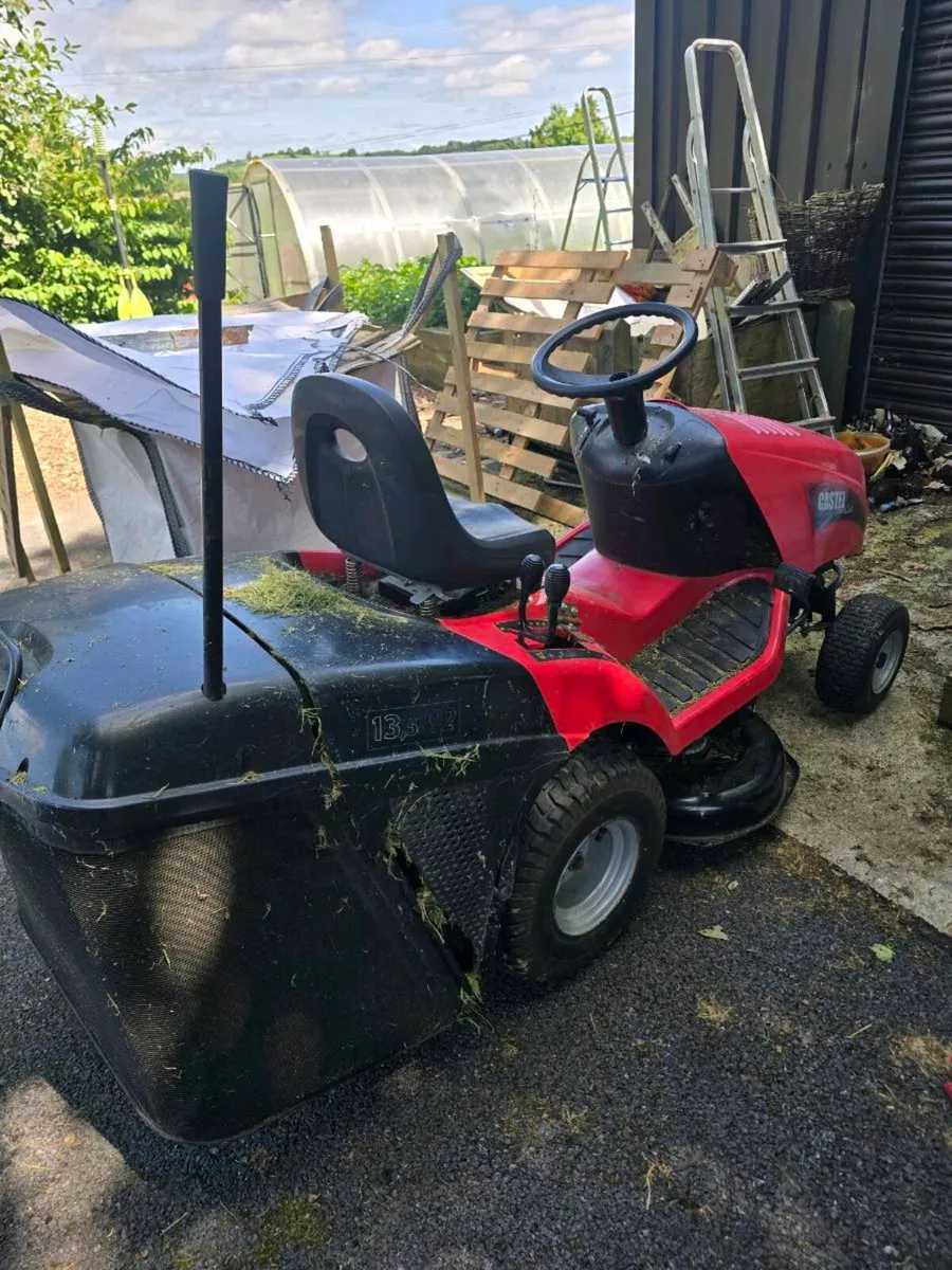 Castlegarden Ride on Mower - Image 4