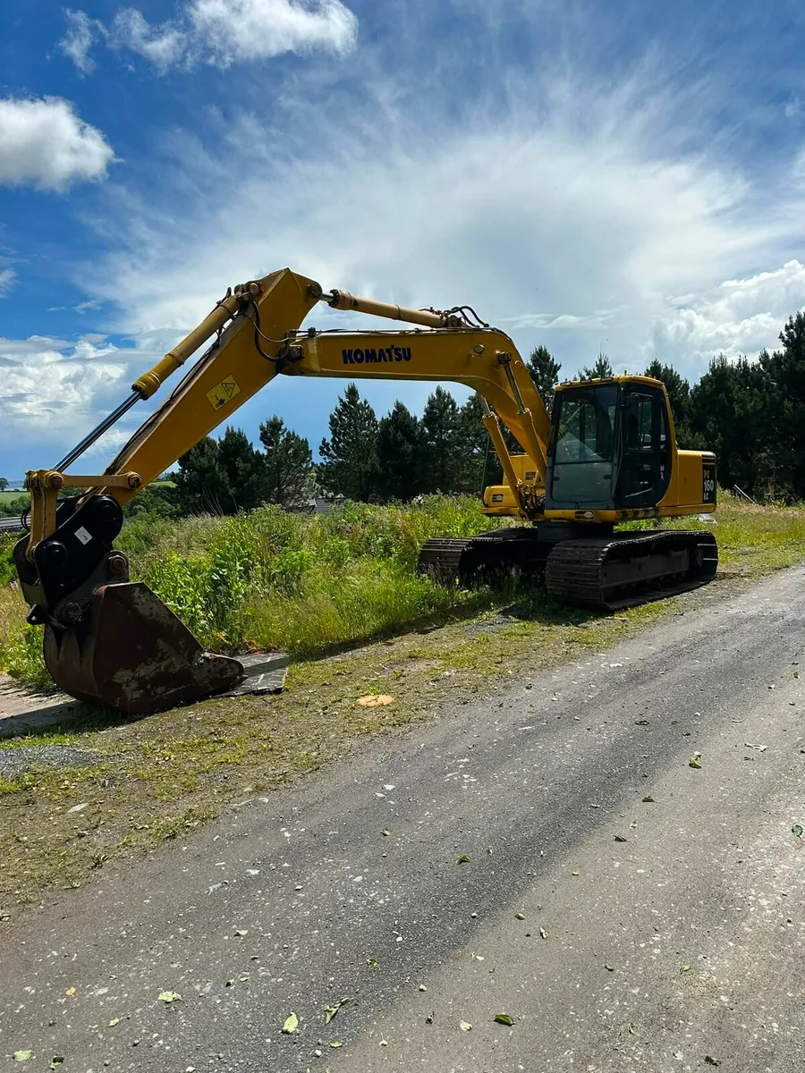Komatsu pc160 digger 3 buckets and quick hitch - Image 2