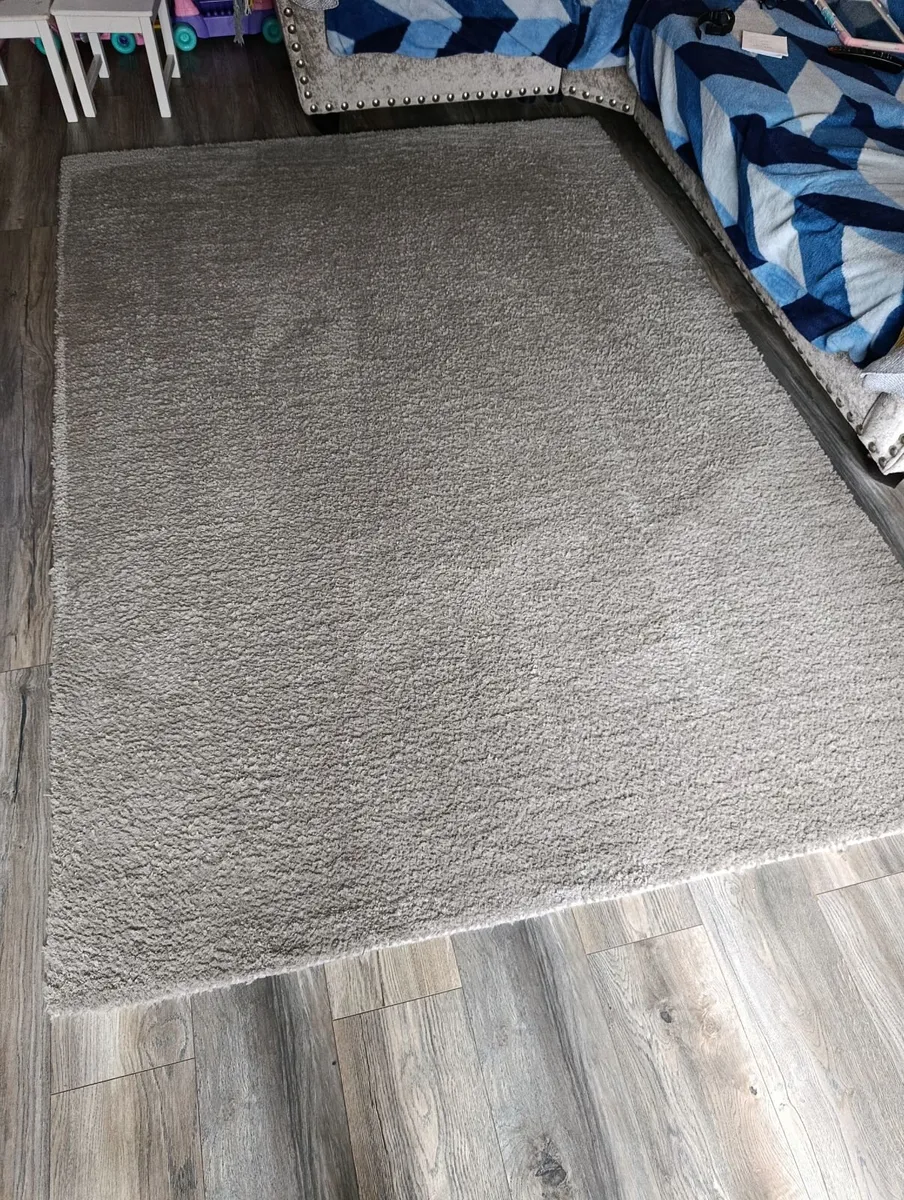 Rug