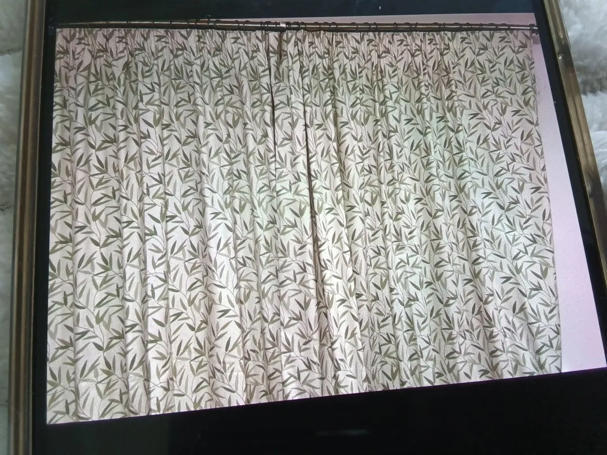 Curtains - Image 1