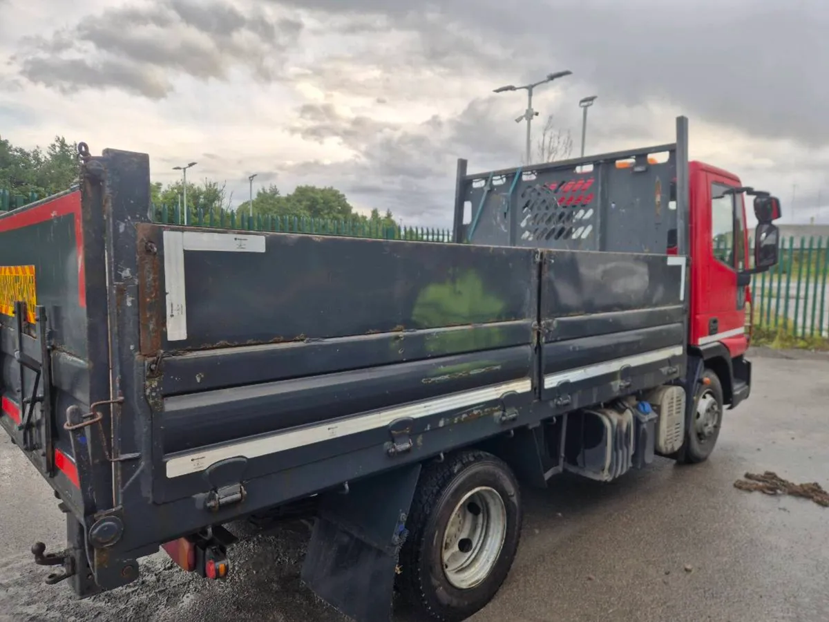IVECO  TIPPER - Image 4