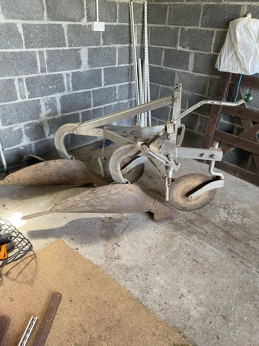 Massey Ferguson Plough - Image 2