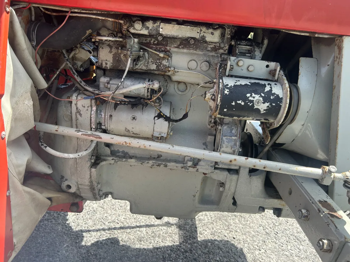1975 Massey Ferguson 135 - Image 3