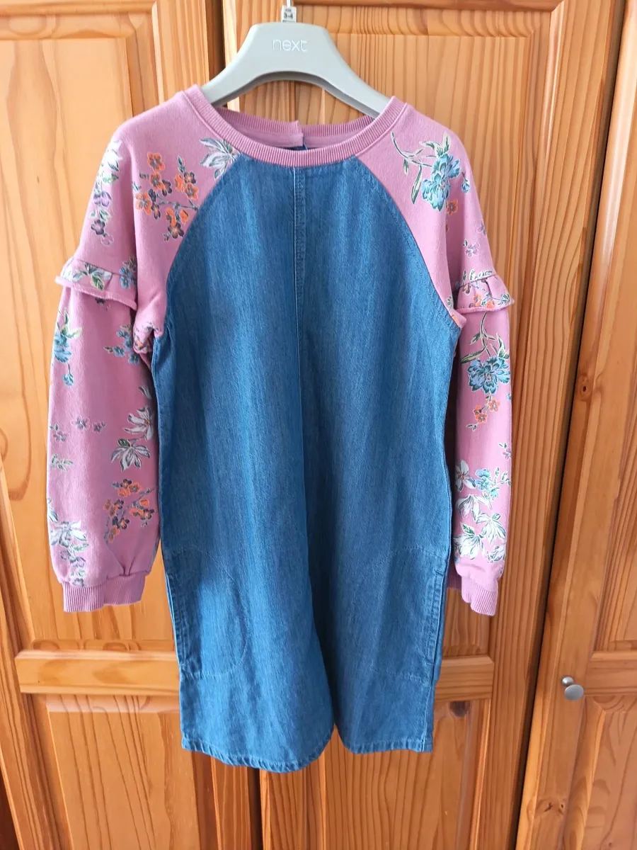 Dress age 9 - Image 1